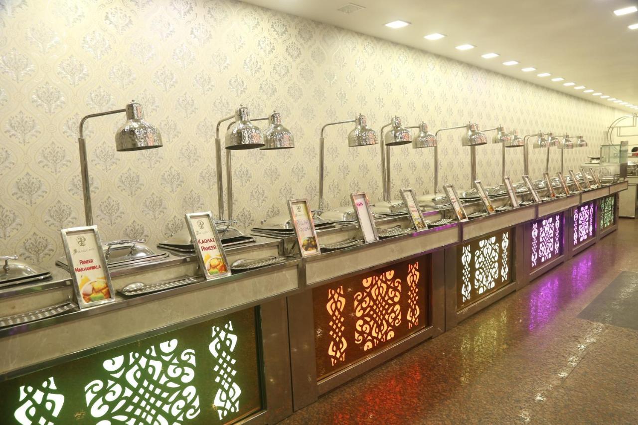 Hotel Palazzo Inn New Delhi Exterior photo