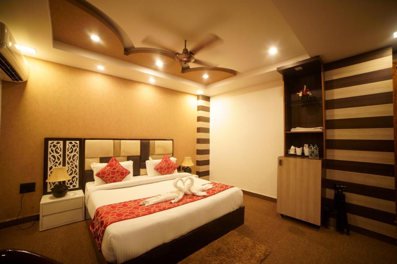 Hotel Palazzo Inn New Delhi Exterior photo
