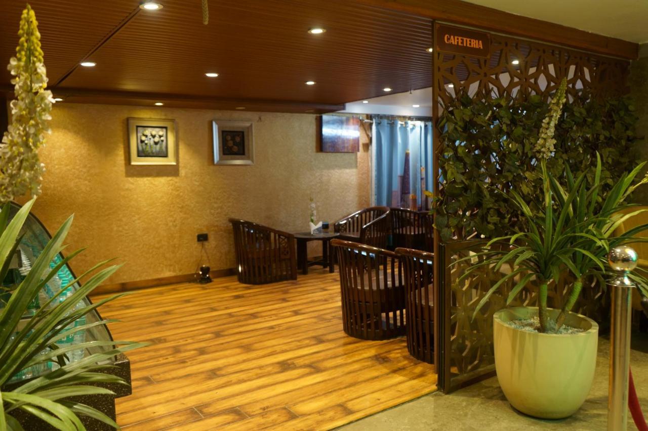 Hotel Palazzo Inn New Delhi Exterior photo