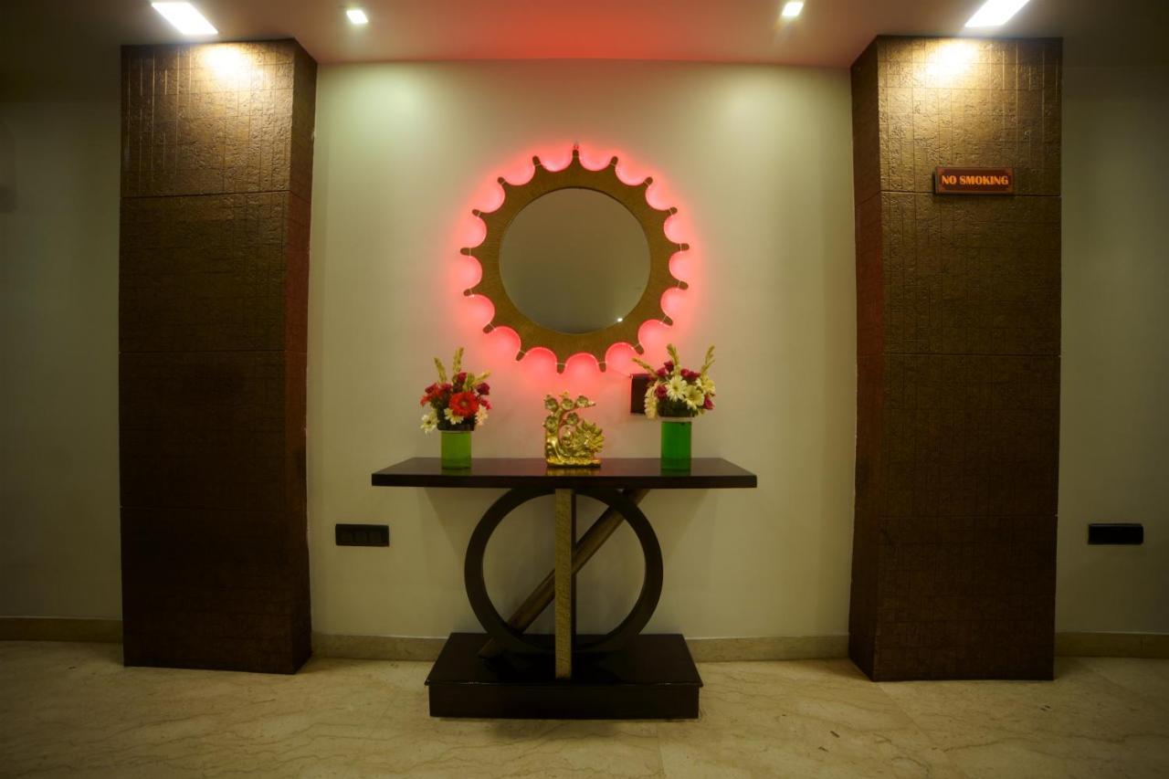 Hotel Palazzo Inn New Delhi Exterior photo