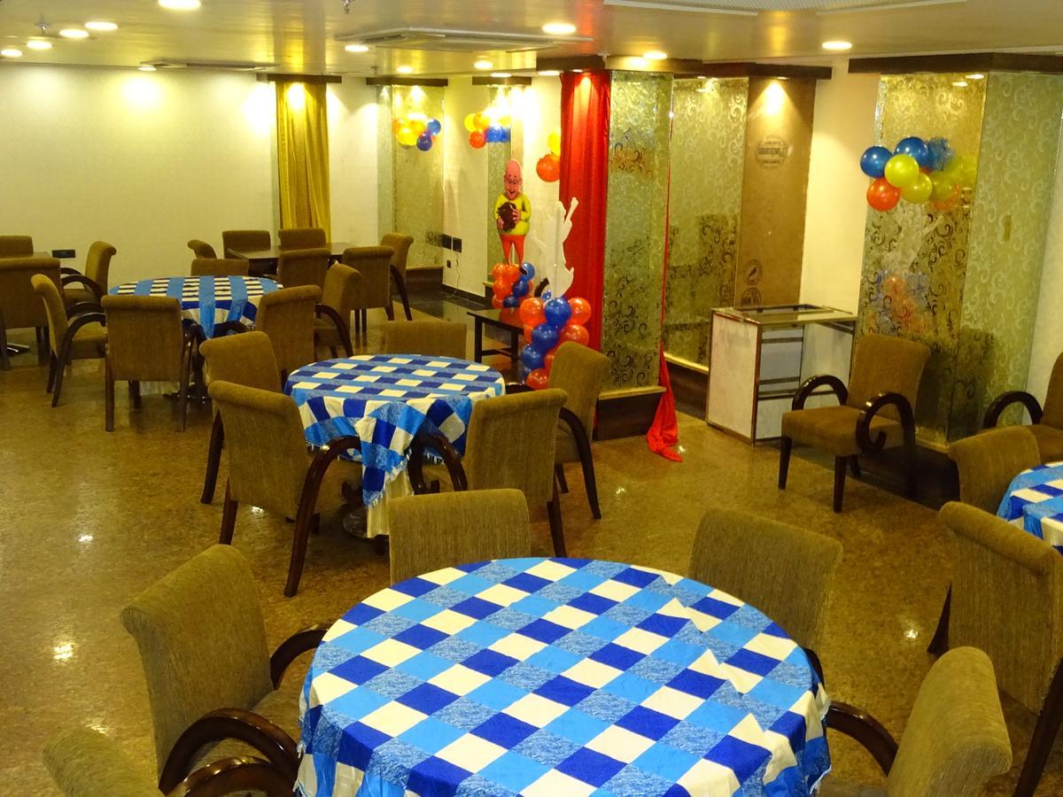 Hotel Palazzo Inn New Delhi Exterior photo