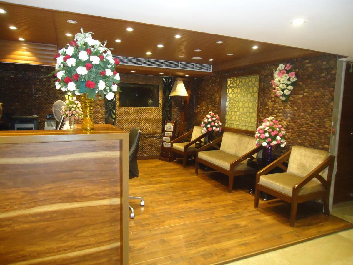 Hotel Palazzo Inn New Delhi Exterior photo